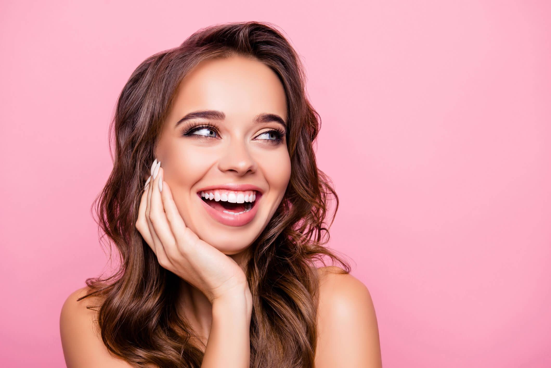 Wimperuitval: oorzaken en tips - SerumGeeks